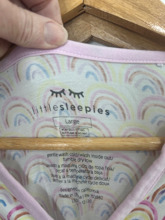 Little Sleepies Women’s Pastel Rainbow Pajama Set Size Large - Picture 2 of 7